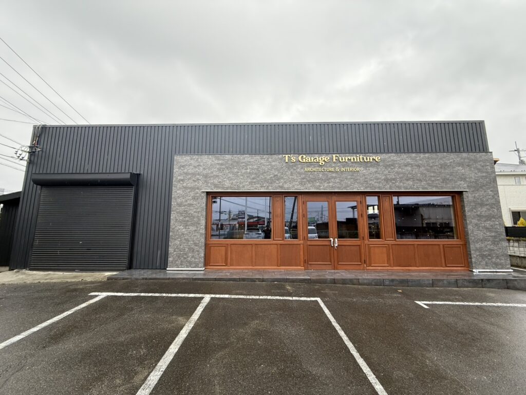 『ティーズオールワークスの新しい展開: 海外スタイルの新築住宅と新店舗のご案内』